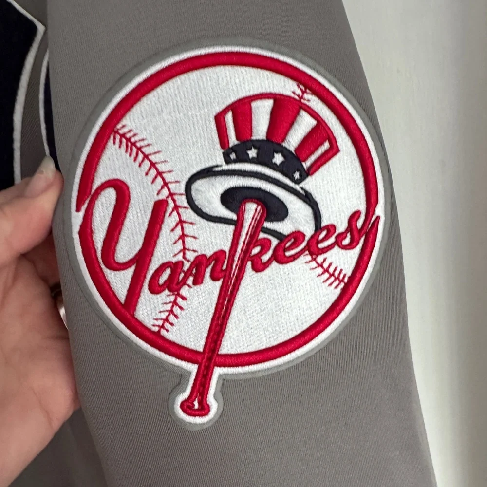 New York Yankees Classic Double Knit Full-Zip Track Jacket by Pro Standard®NWT - Picture 5 of 8